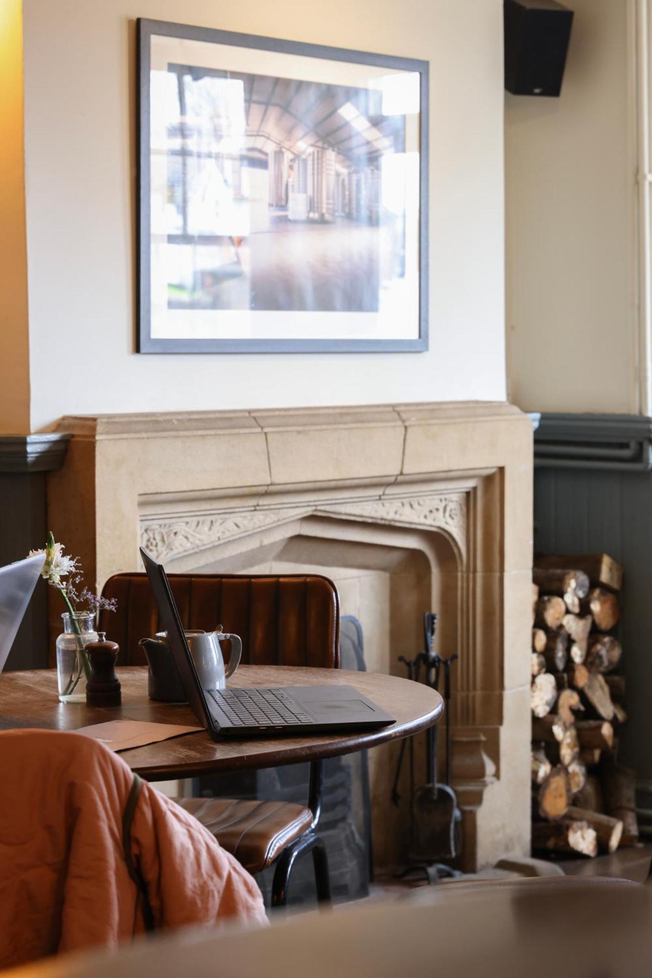 The Swan At Forest Row Extérieur photo